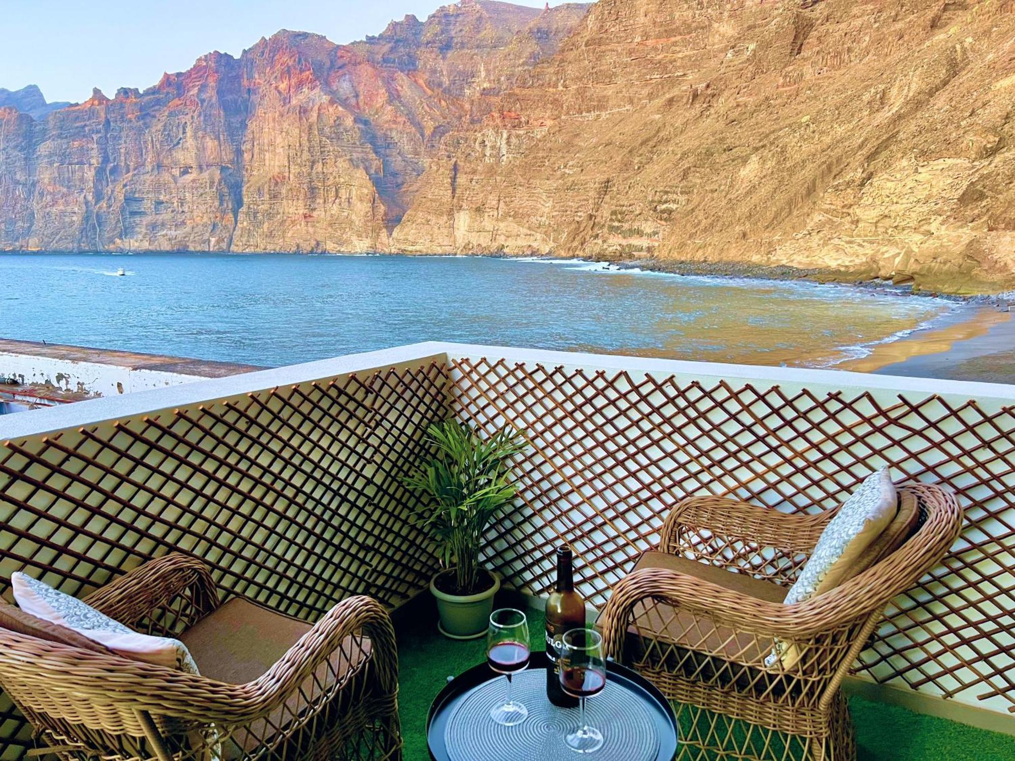 Beachfront Gem With And Sea At Your Doorstep Santiago Del Teide
